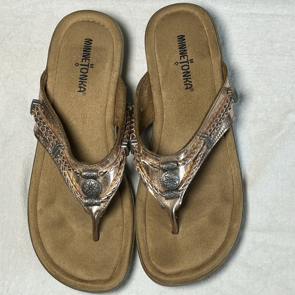 Minnetonka Silverthorne 360 thong sandals Copper/Rose Gold - Women's US 8